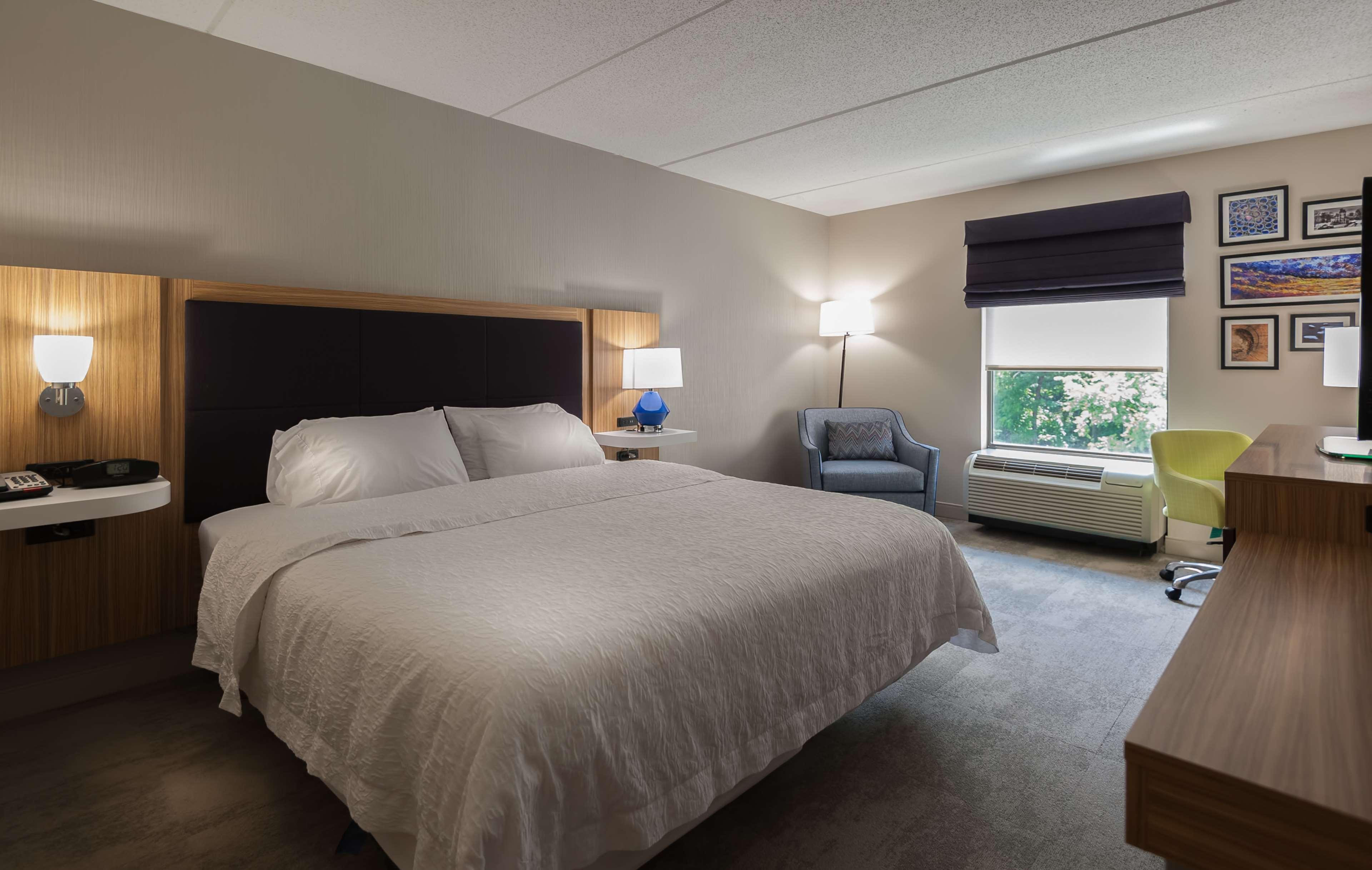 Hampton Inn Doylestown Warrington Экстерьер фото