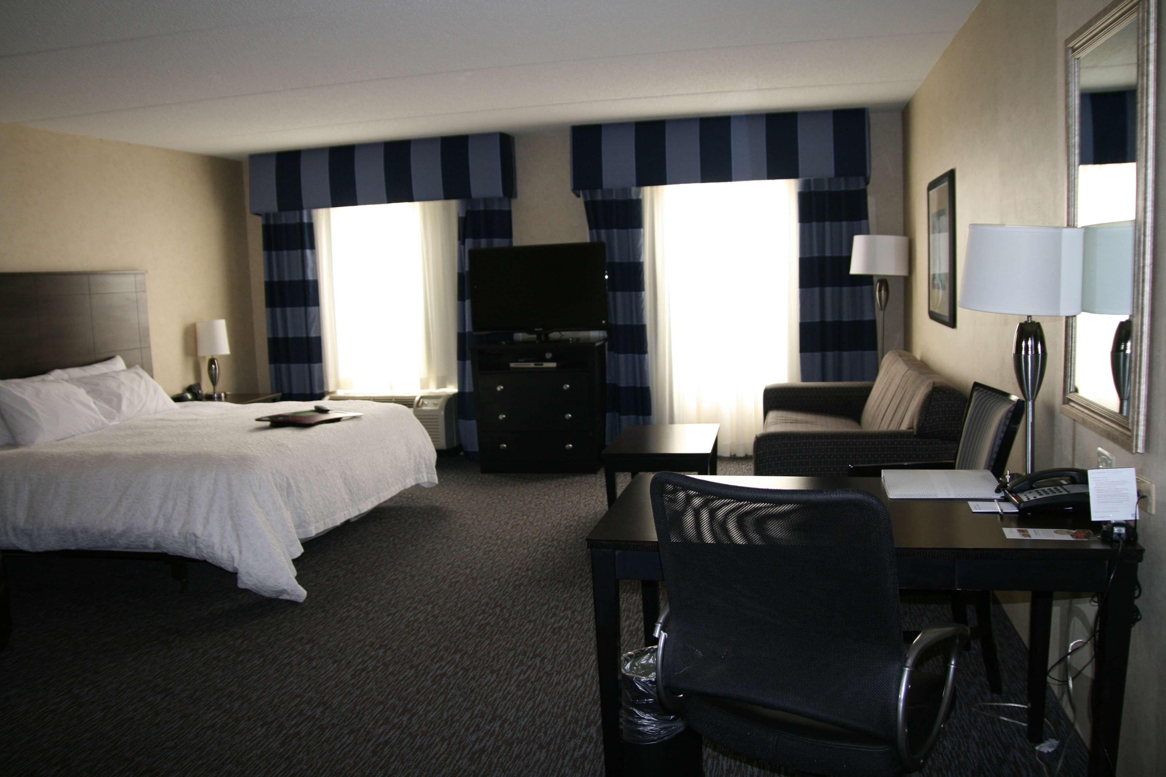 Hampton Inn Doylestown Warrington Экстерьер фото
