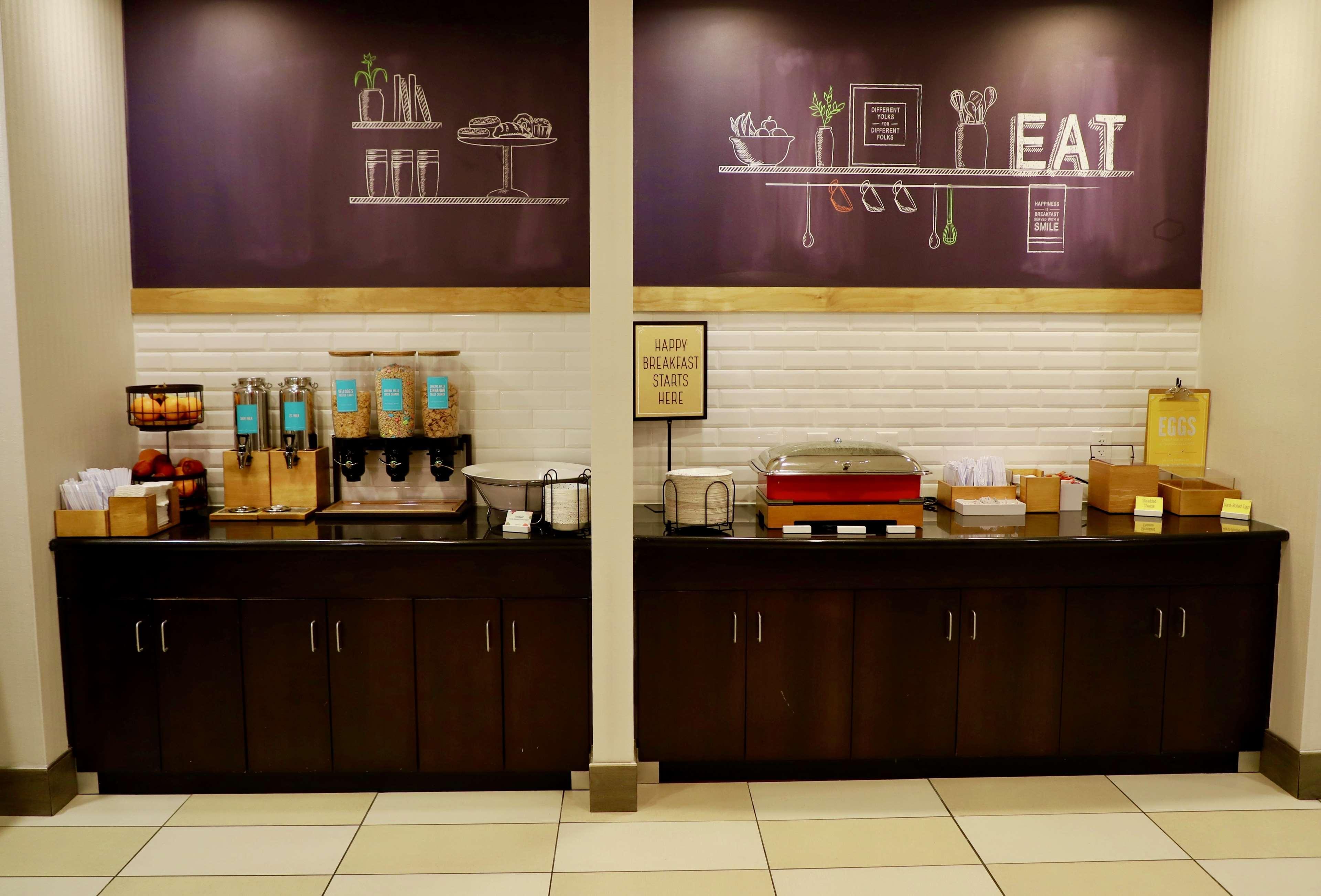 Hampton Inn Doylestown Warrington Экстерьер фото