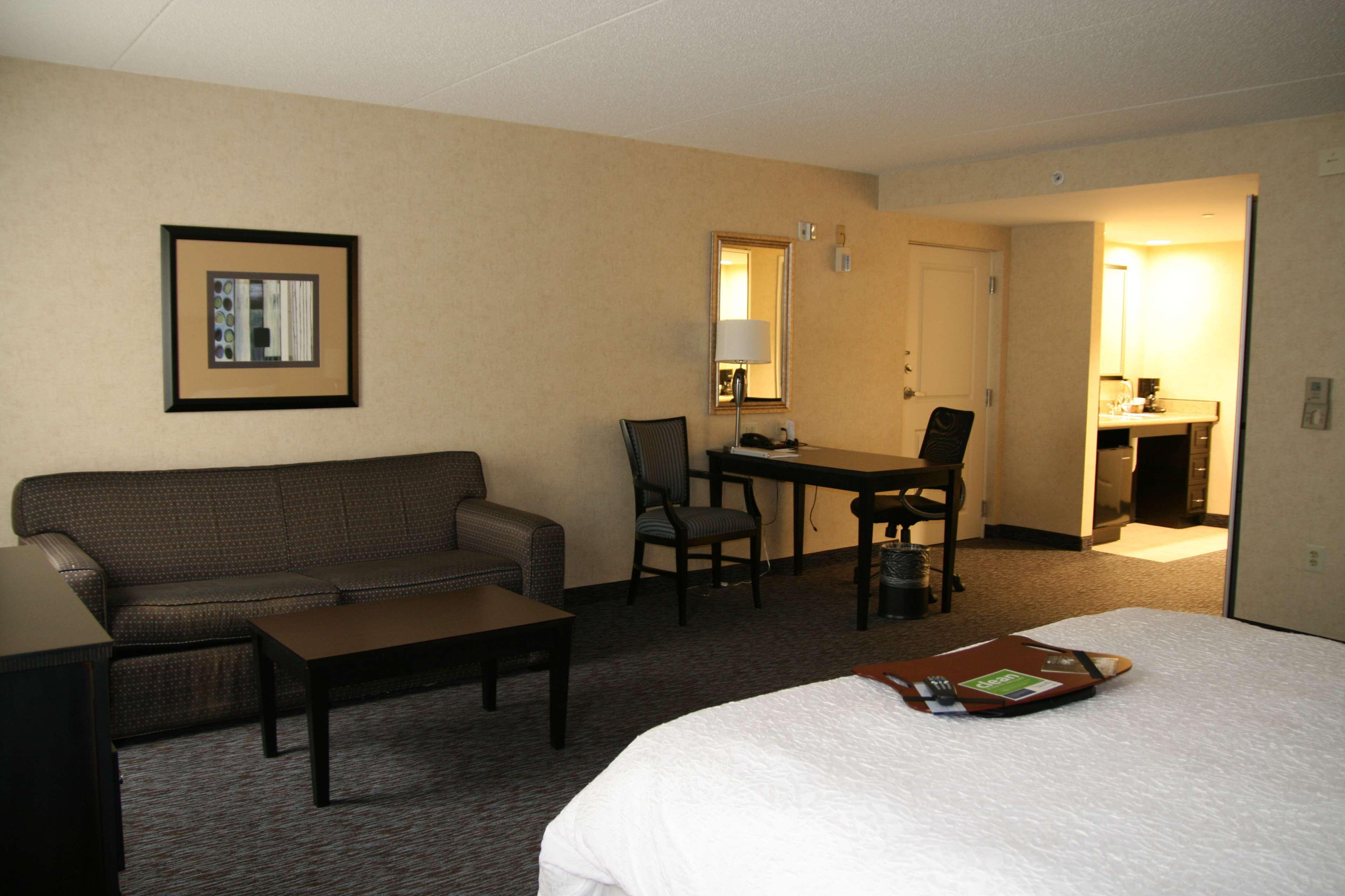 Hampton Inn Doylestown Warrington Экстерьер фото