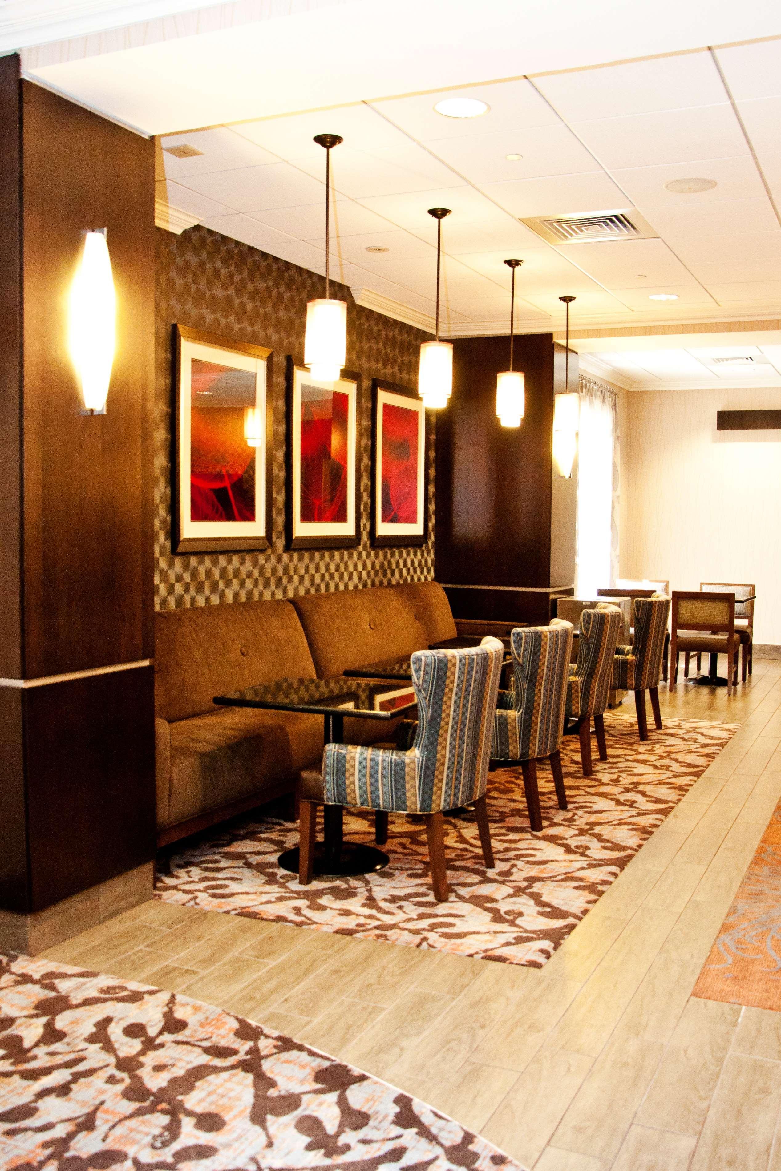 Hampton Inn Doylestown Warrington Экстерьер фото