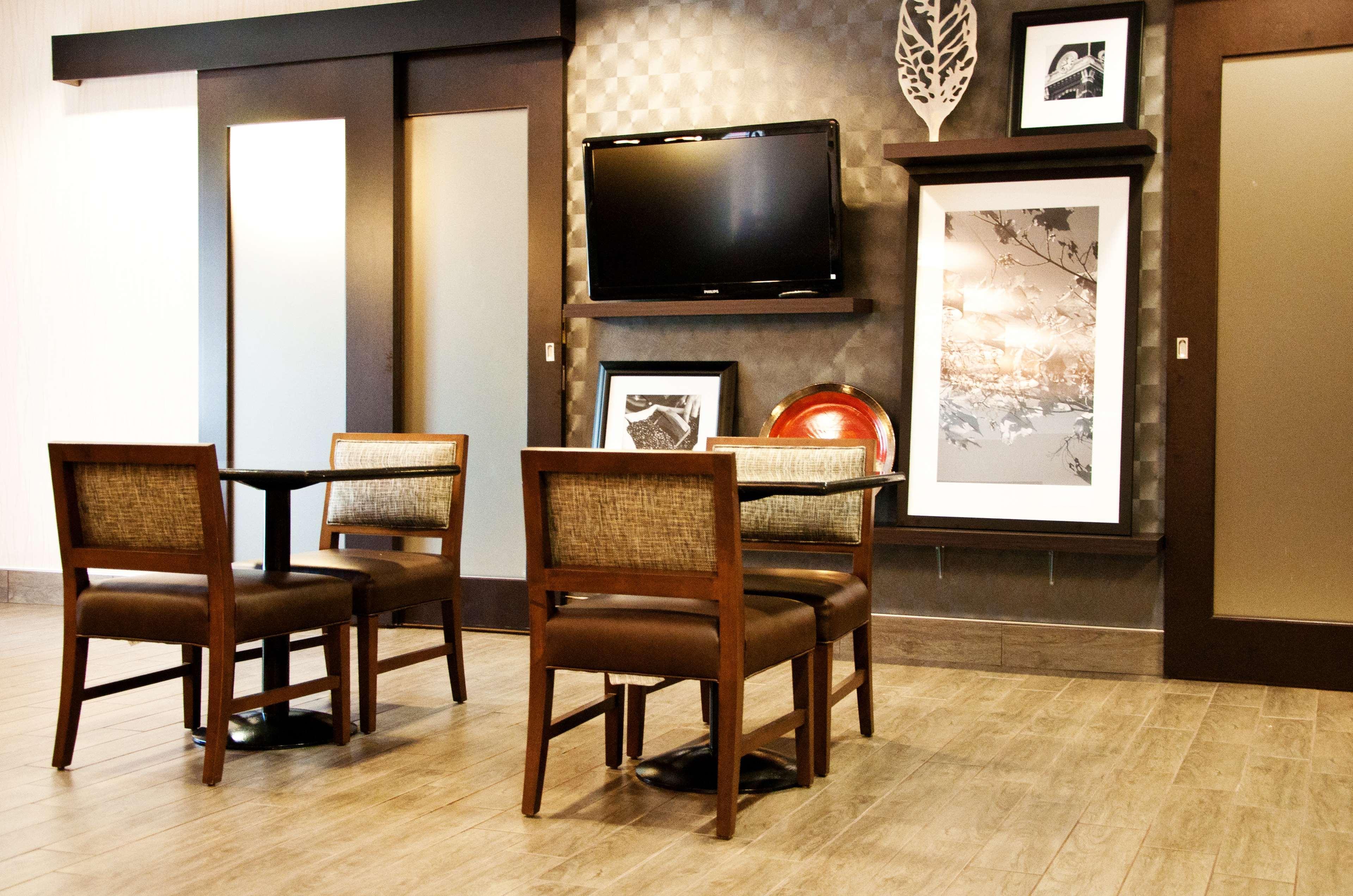 Hampton Inn Doylestown Warrington Экстерьер фото