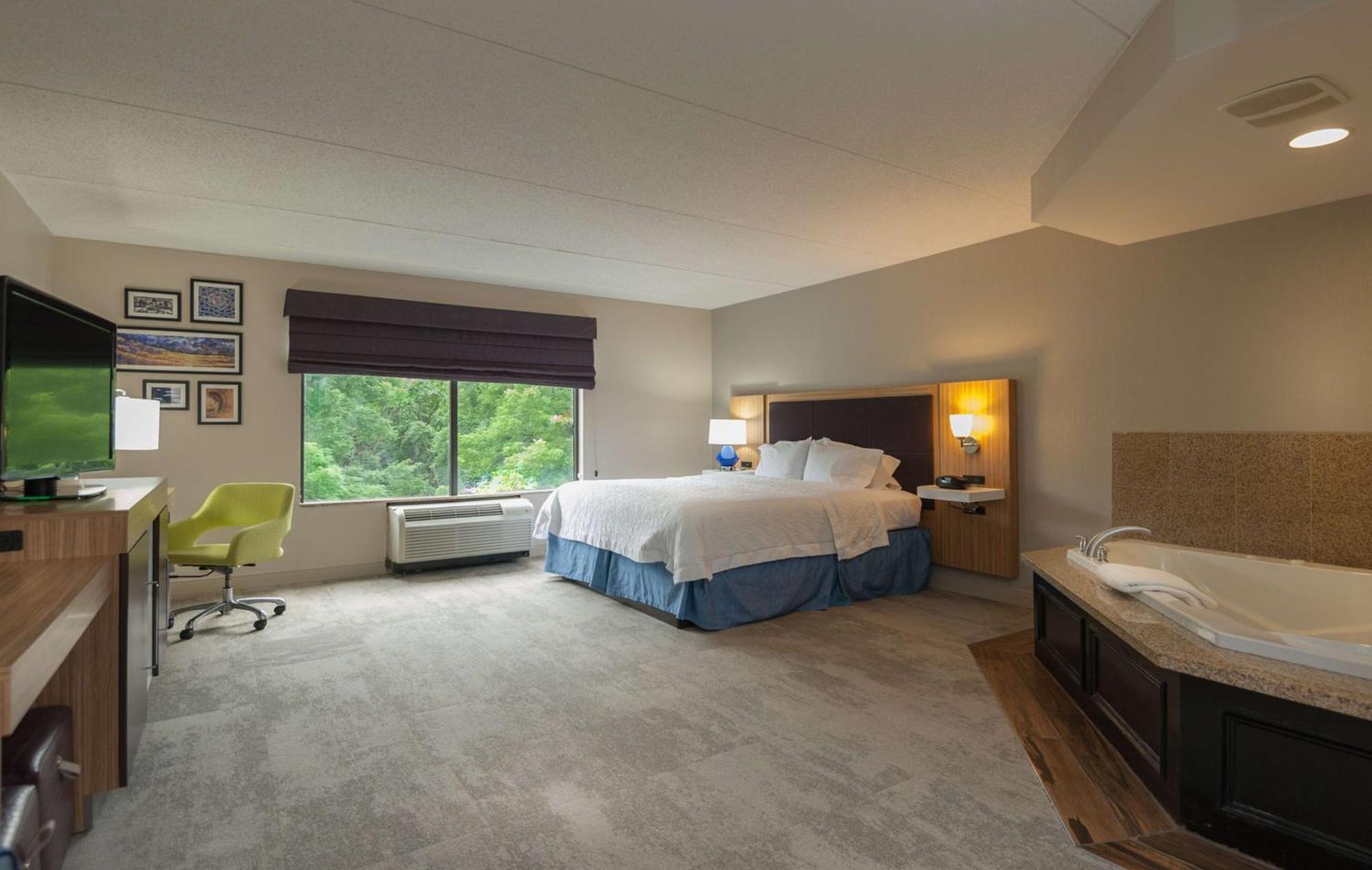 Hampton Inn Doylestown Warrington Экстерьер фото