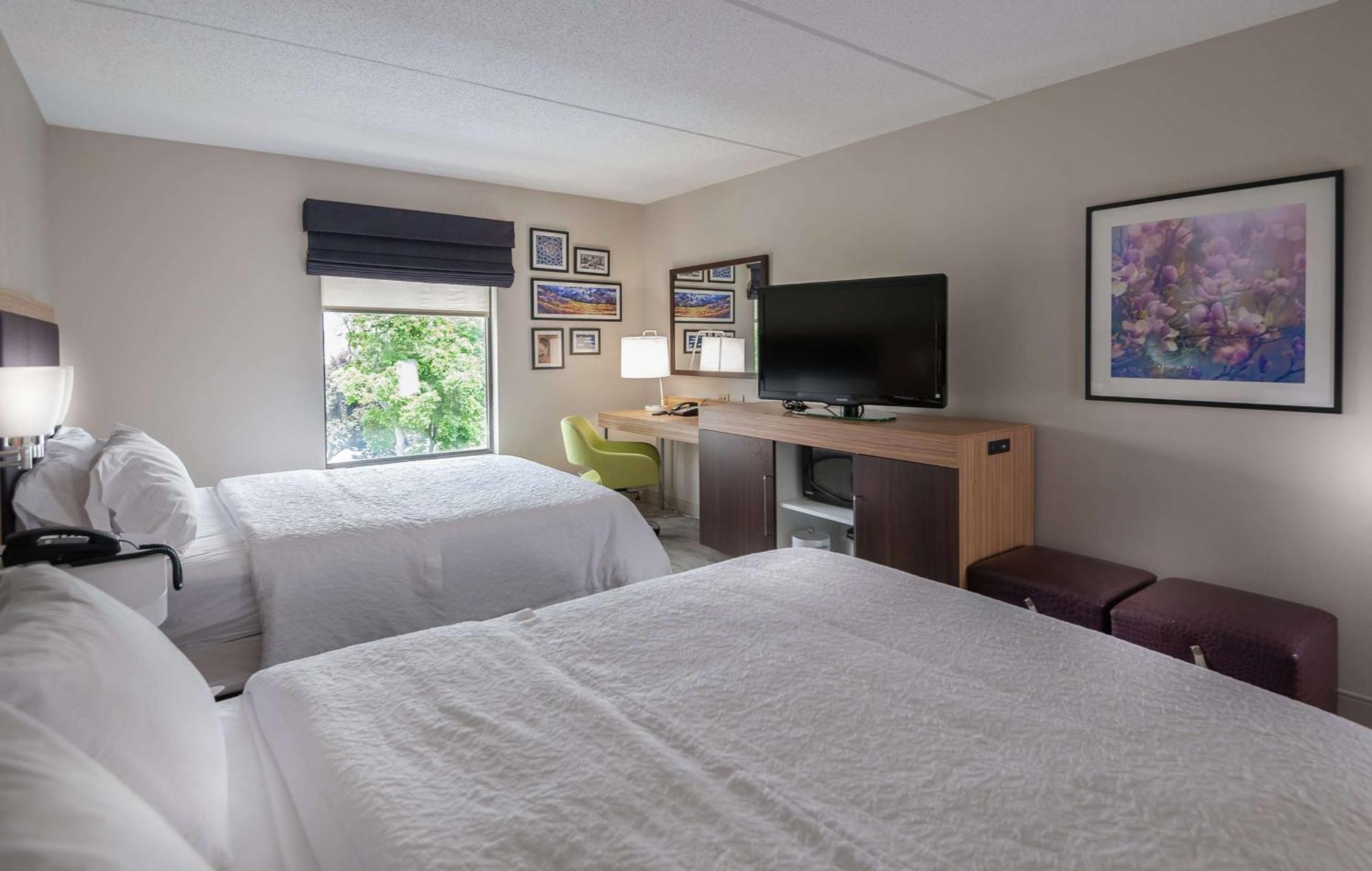 Hampton Inn Doylestown Warrington Экстерьер фото