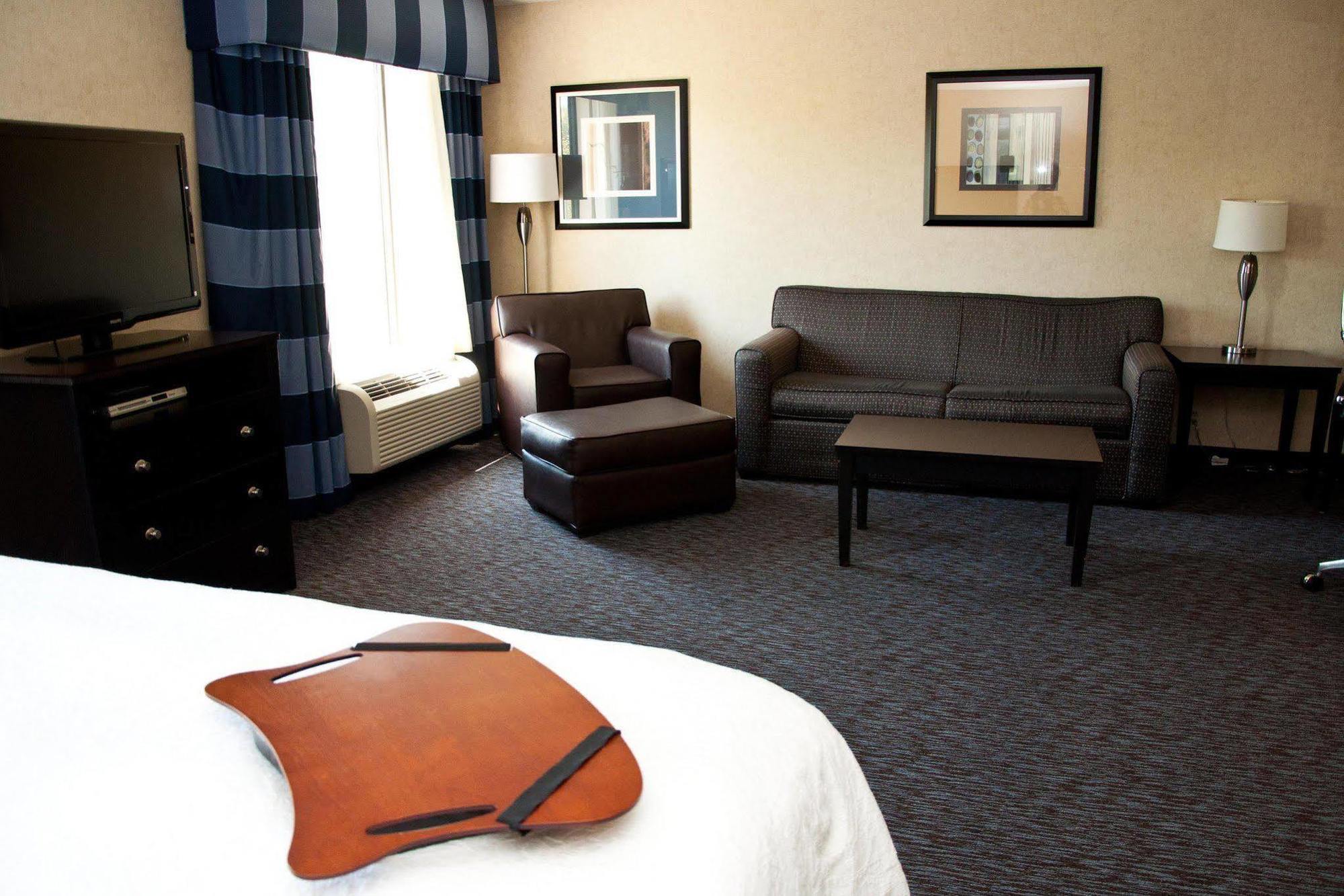 Hampton Inn Doylestown Warrington Экстерьер фото
