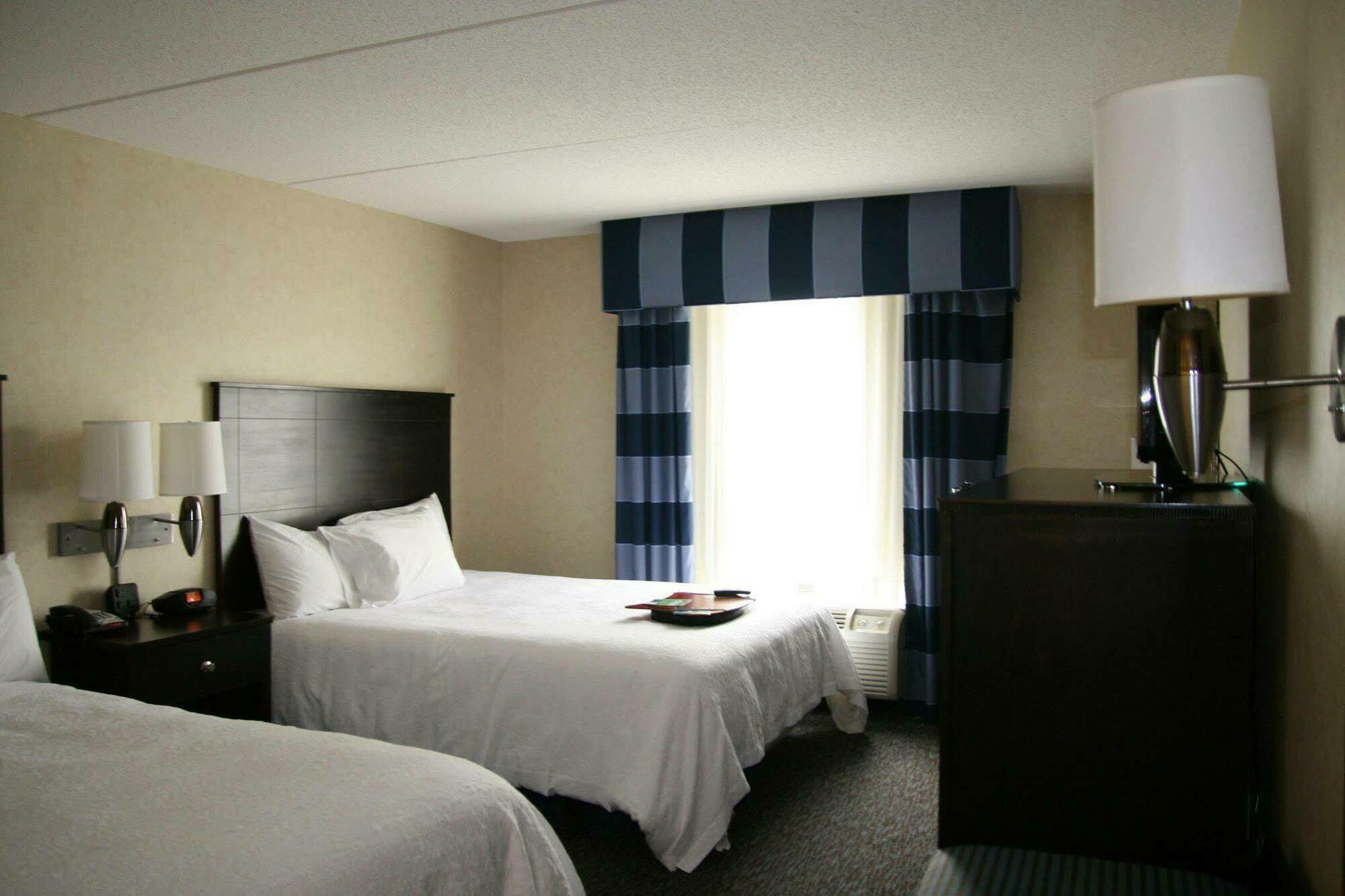 Hampton Inn Doylestown Warrington Экстерьер фото