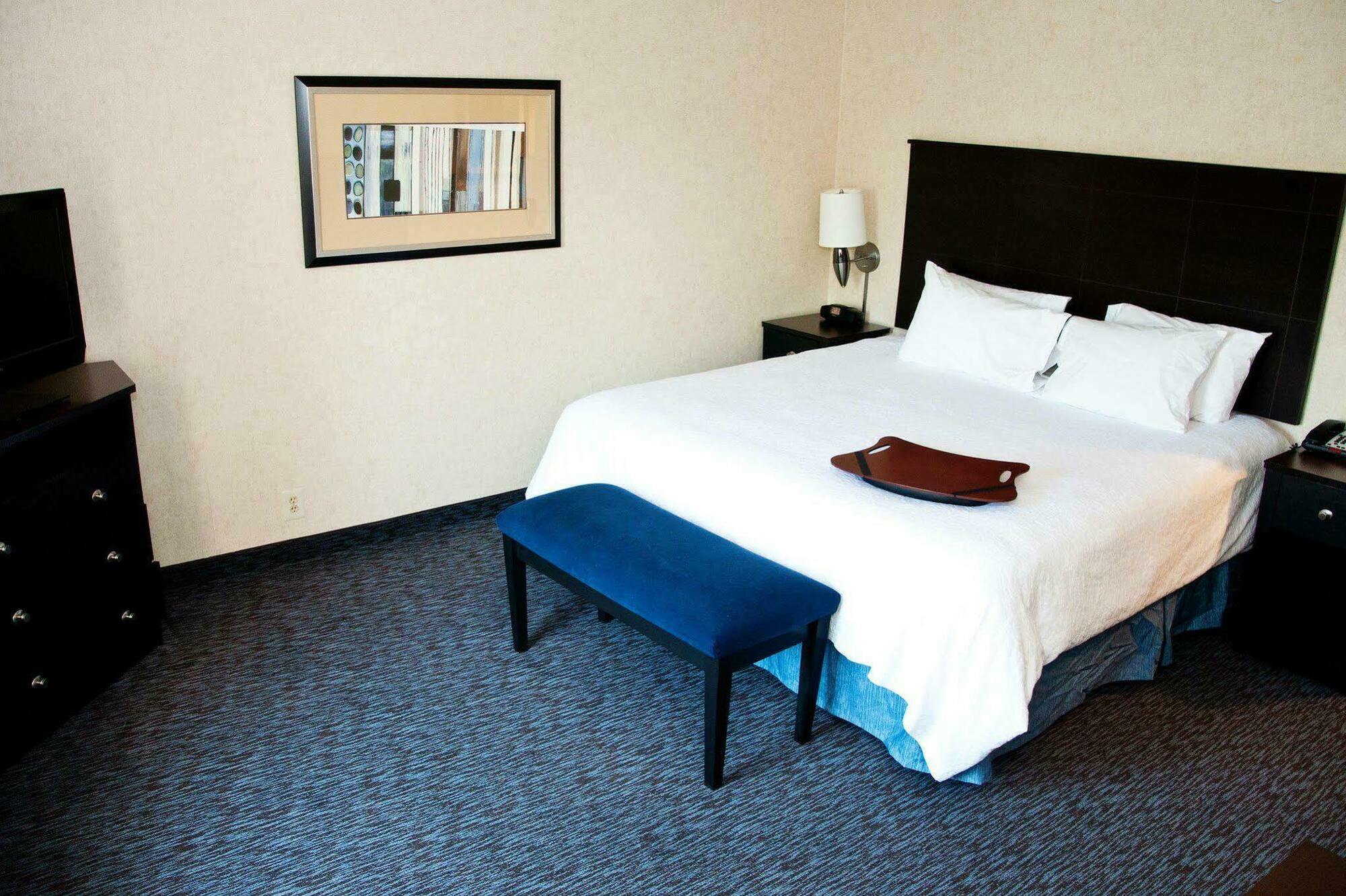 Hampton Inn Doylestown Warrington Экстерьер фото